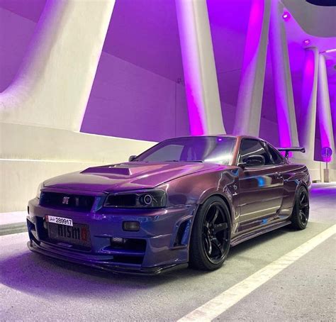 r34 violet